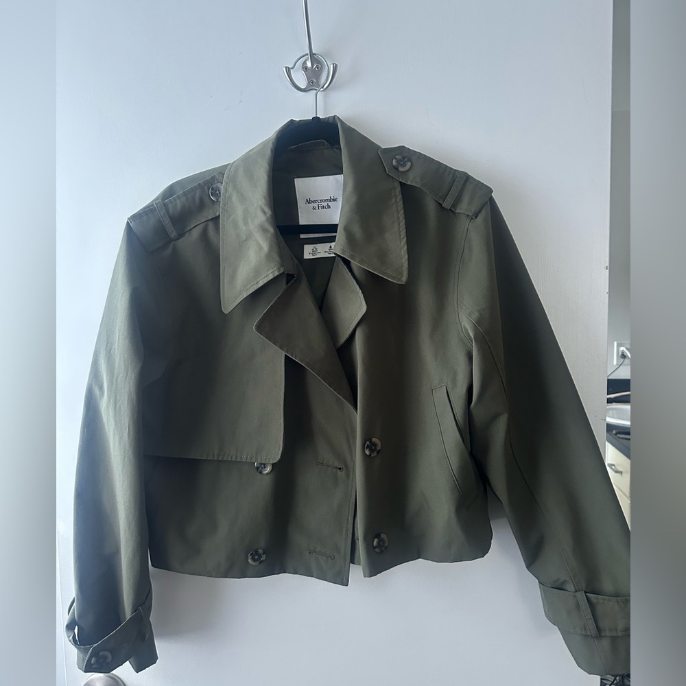 Abercrombie & Fitch Olive Trench Coat
